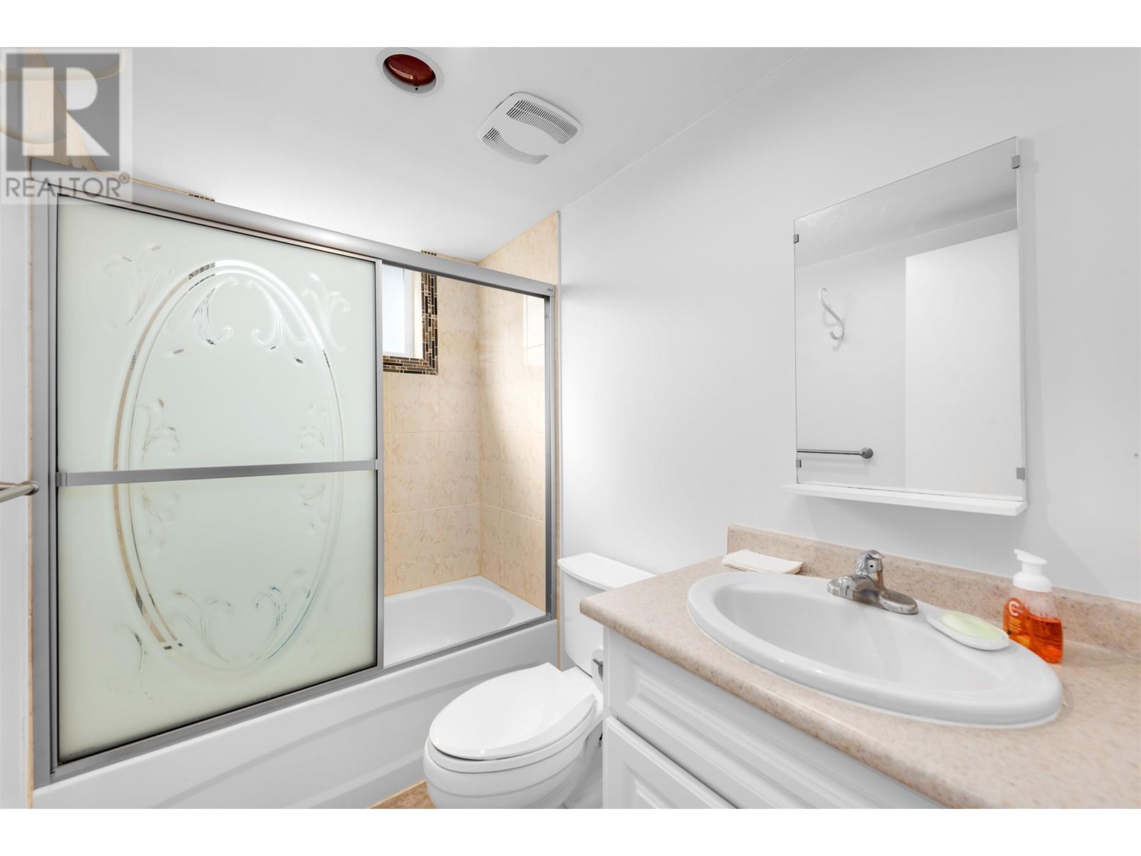 1736 W 57th Avenue, Vancouver, British Columbia  V6P 1T4 - Photo 25 - R2857613