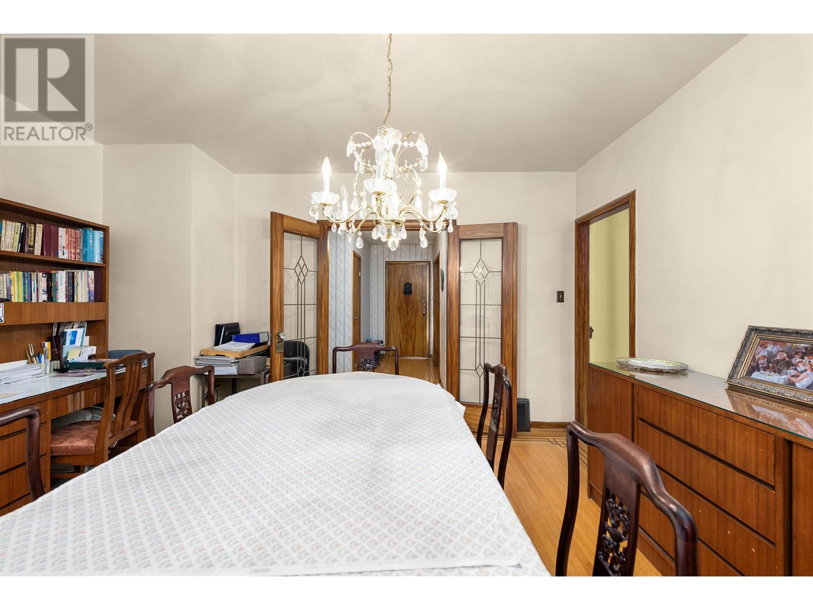 1736 W 57th Avenue, Vancouver, British Columbia  V6P 1T4 - Photo 8 - R2857613