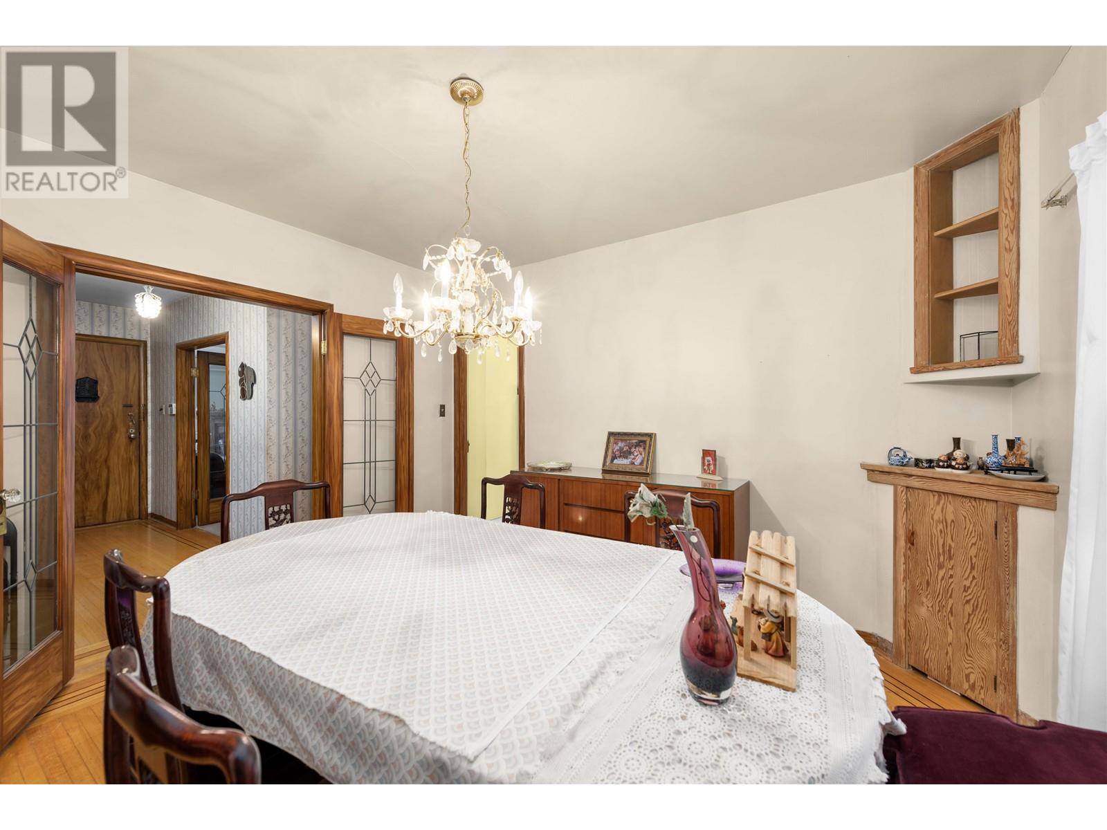1736 W 57th Avenue, Vancouver, British Columbia  V6P 1T4 - Photo 9 - R2857613