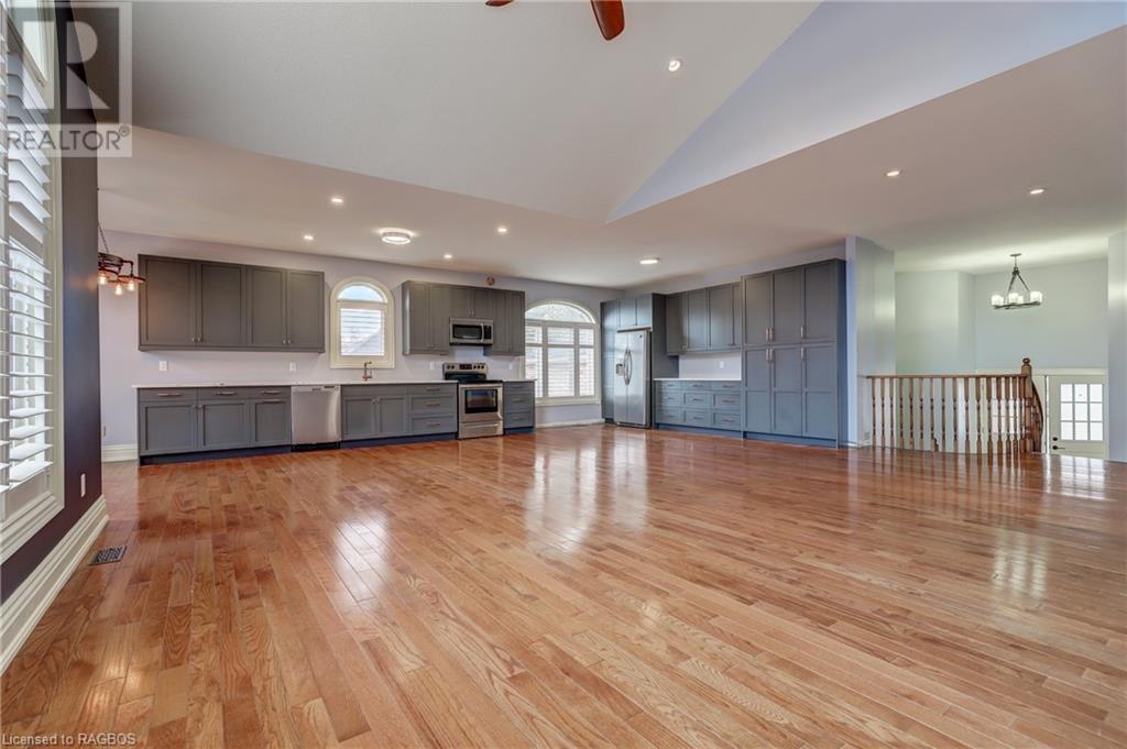 3 Honeysuckle Way, Wasaga Beach, Ontario  L9Z 1M5 - Photo 11 - 40549325