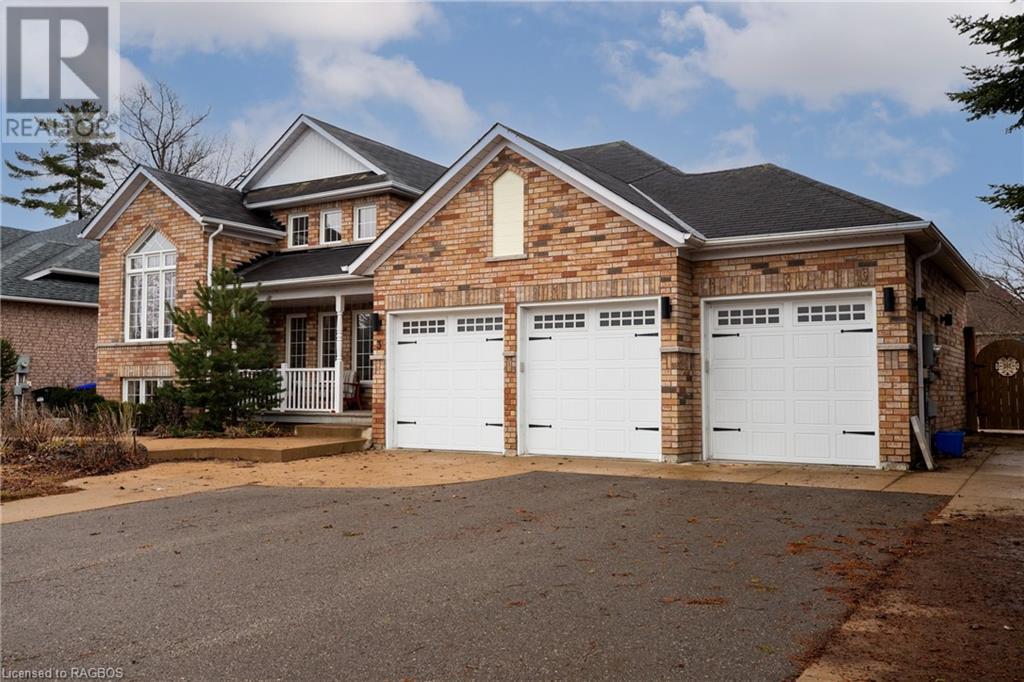 3 Honeysuckle Way, Wasaga Beach, Ontario  L9Z 1M5 - Photo 2 - 40549325