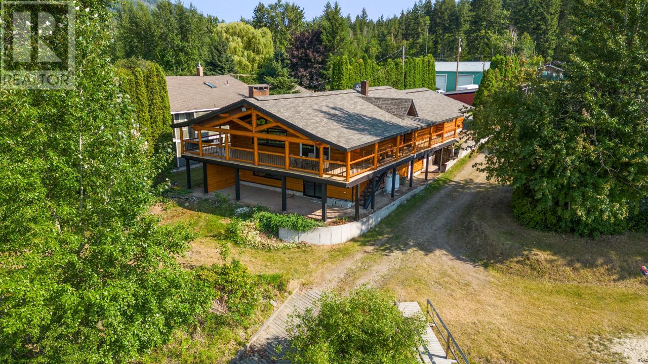 1-8758 Holding Rd, Adams Lake, British Columbia   - Photo 4 - 177117