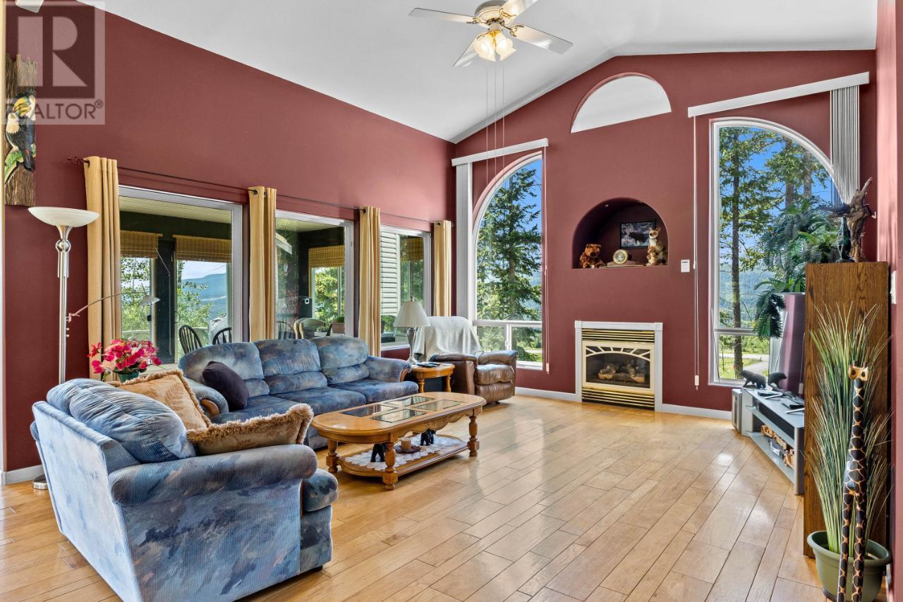 5120 Steffens Rd, Merritt, British Columbia  V1K 1M6 - Photo 5 - 177125