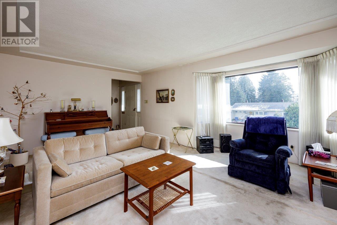 4657 Neville Street, Burnaby, British Columbia  V5J 2H2 - Photo 9 - R2857648