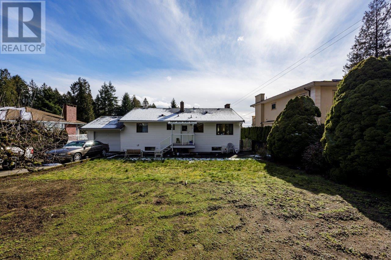 4657 Neville Street, Burnaby, British Columbia  V5J 2H2 - Photo 5 - R2857648