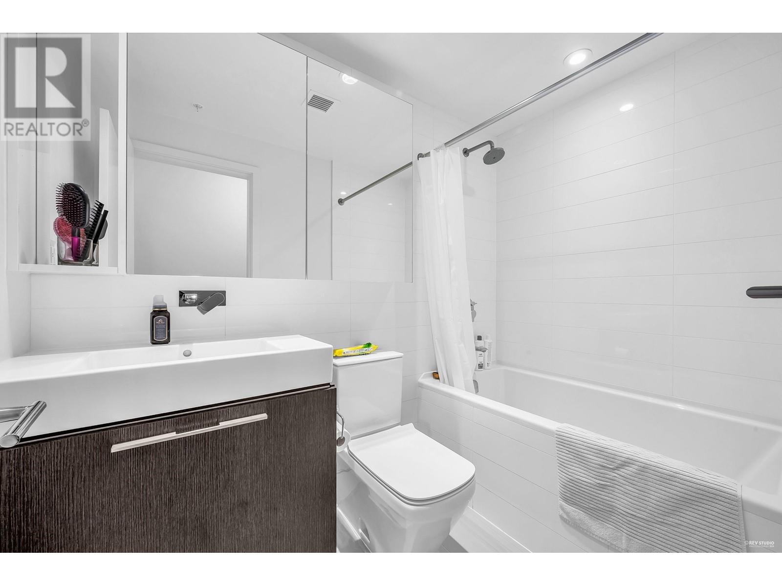 5205 1955 Alpha Way, Burnaby, British Columbia  V5C 0K6 - Photo 16 - R2857719
