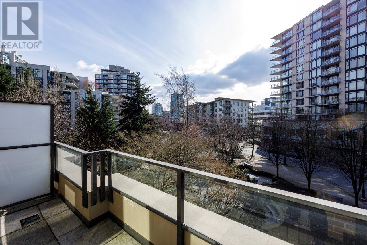 160 W 1st Street, North Vancouver, British Columbia  V7M 1A9 - Photo 22 - R2857775