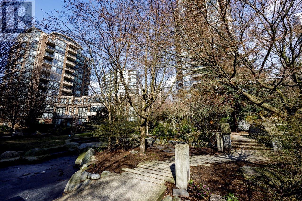 160 W 1st Street, North Vancouver, British Columbia  V7M 1A9 - Photo 32 - R2857775