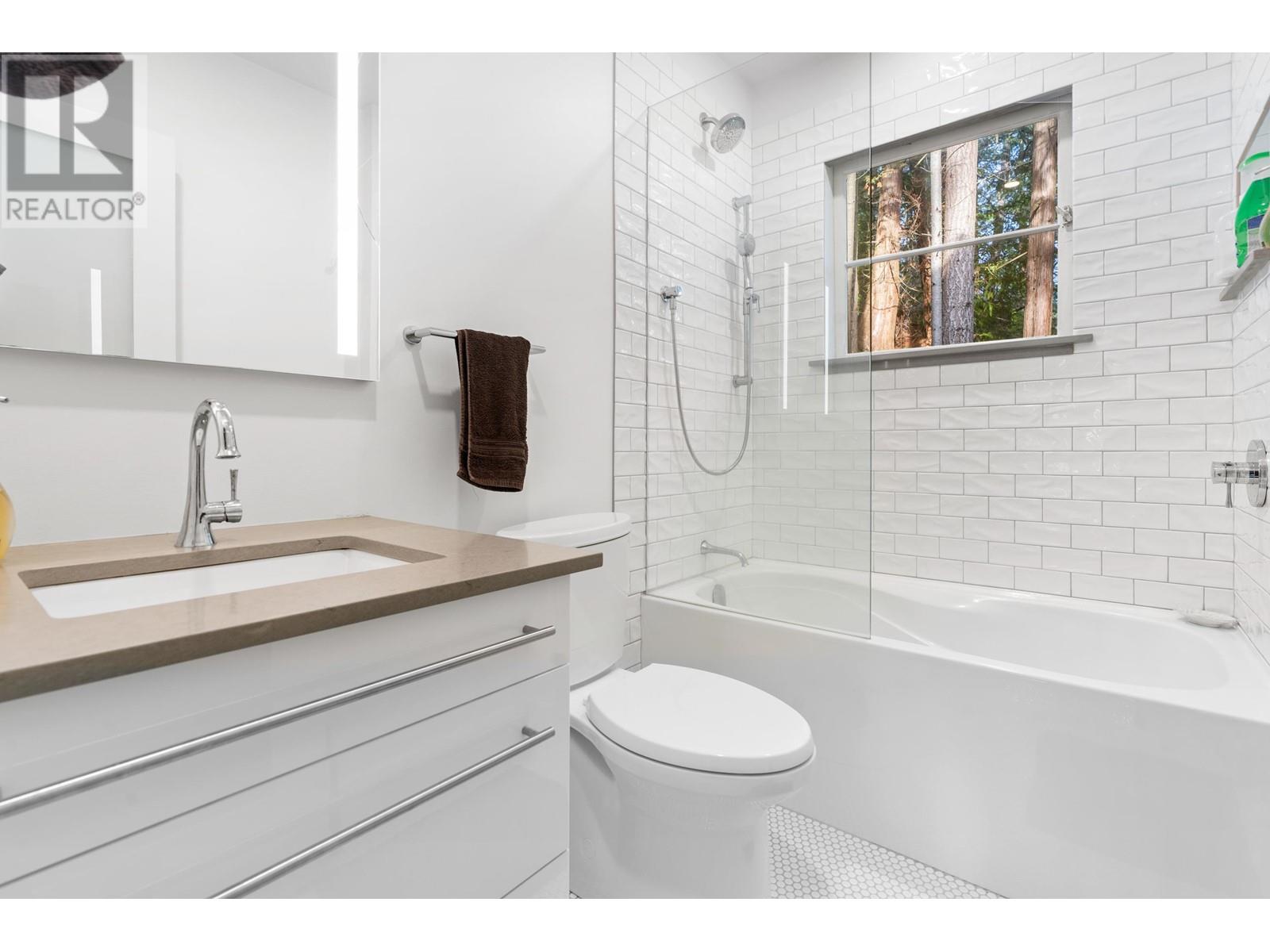 5677 Eagle Harbour Road, West Vancouver, British Columbia  V7W 1P4 - Photo 30 - R2857764