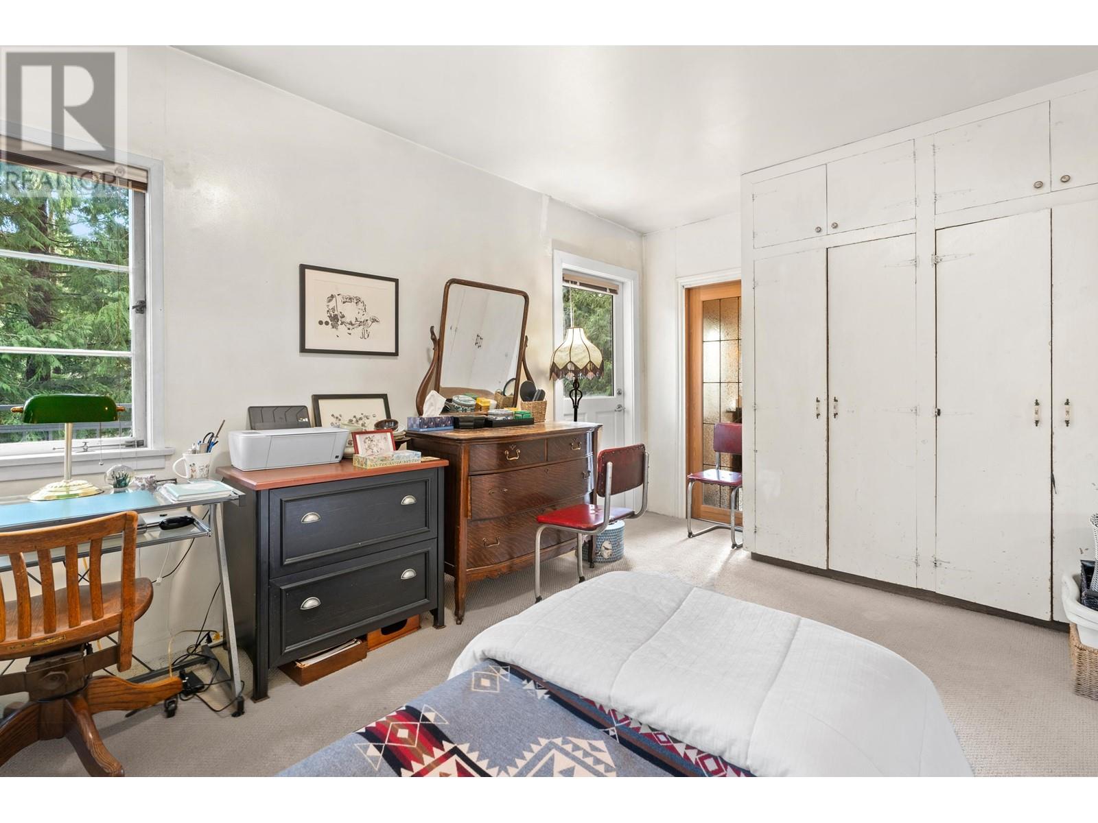 5677 Eagle Harbour Road, West Vancouver, British Columbia  V7W 1P4 - Photo 35 - R2857764