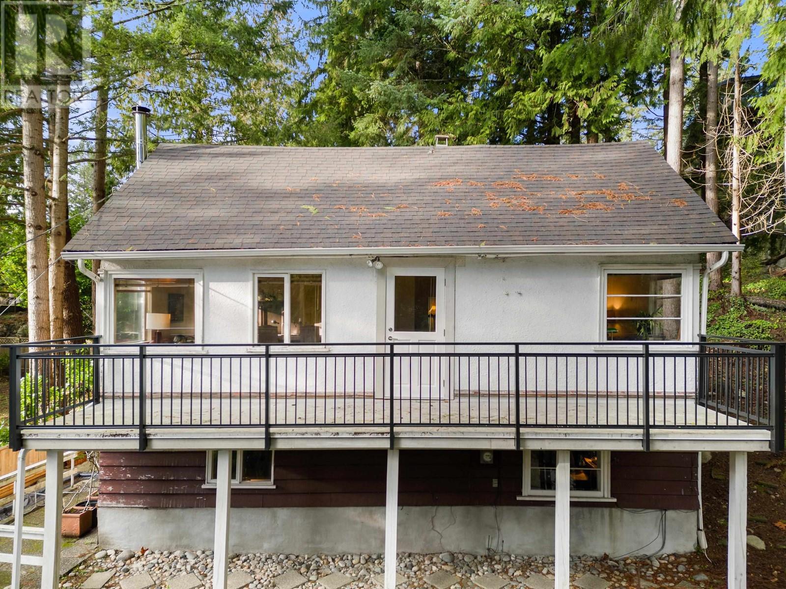 5677 Eagle Harbour Road, West Vancouver, British Columbia  V7W 1P4 - Photo 7 - R2857764