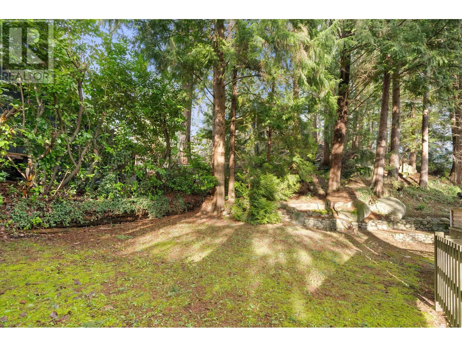 5677 Eagle Harbour Road, West Vancouver, British Columbia  V7W 1P4 - Photo 8 - R2857764