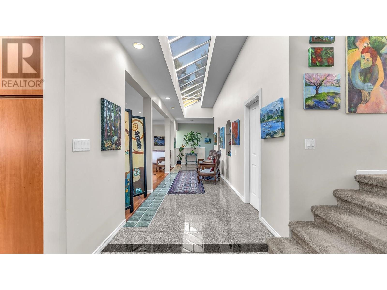 5423 Monte Bre Place, West Vancouver, British Columbia  V7W 3A8 - Photo 19 - R2857803
