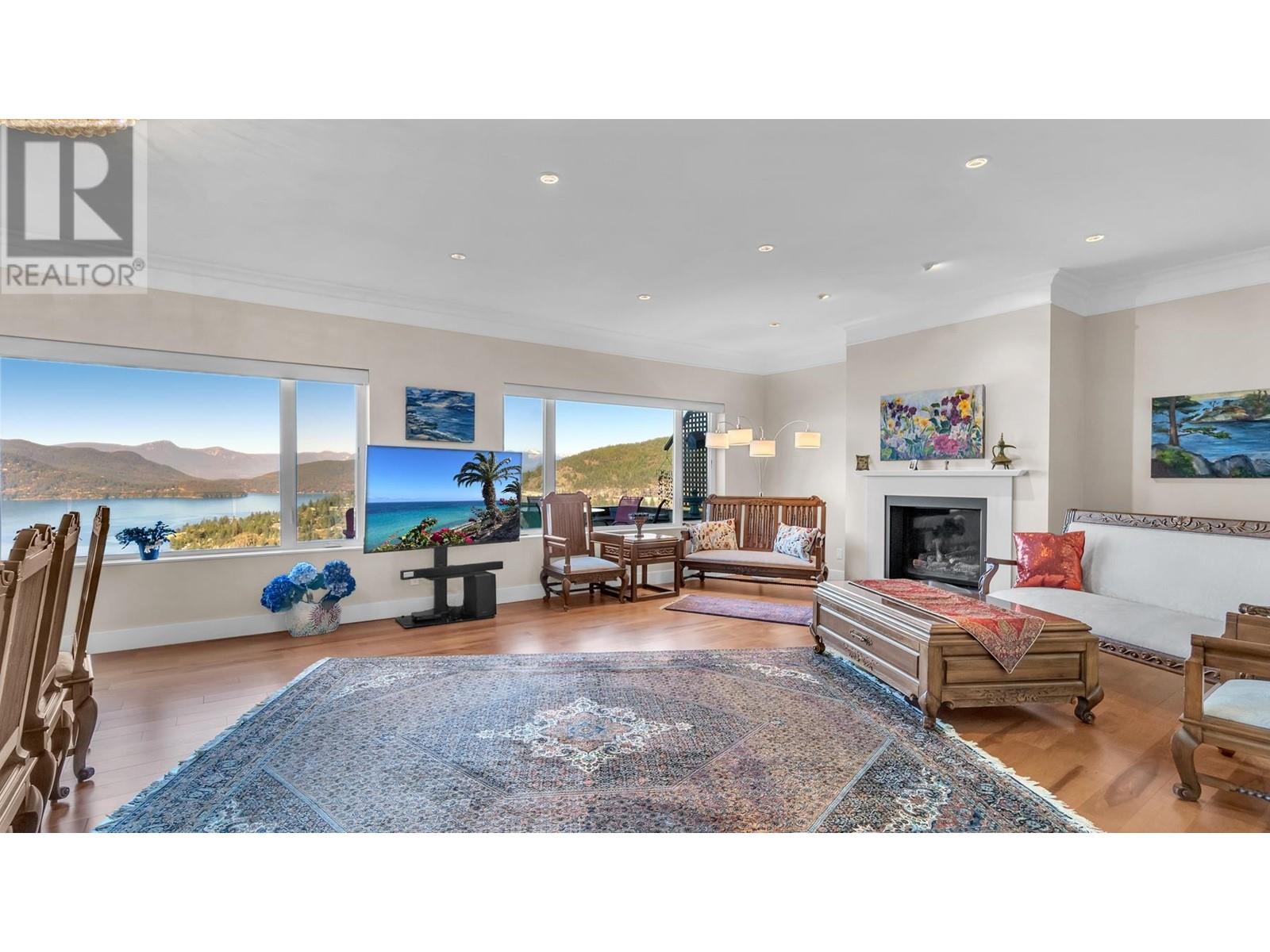 5423 Monte Bre Place, West Vancouver, British Columbia  V7W 3A8 - Photo 6 - R2857803