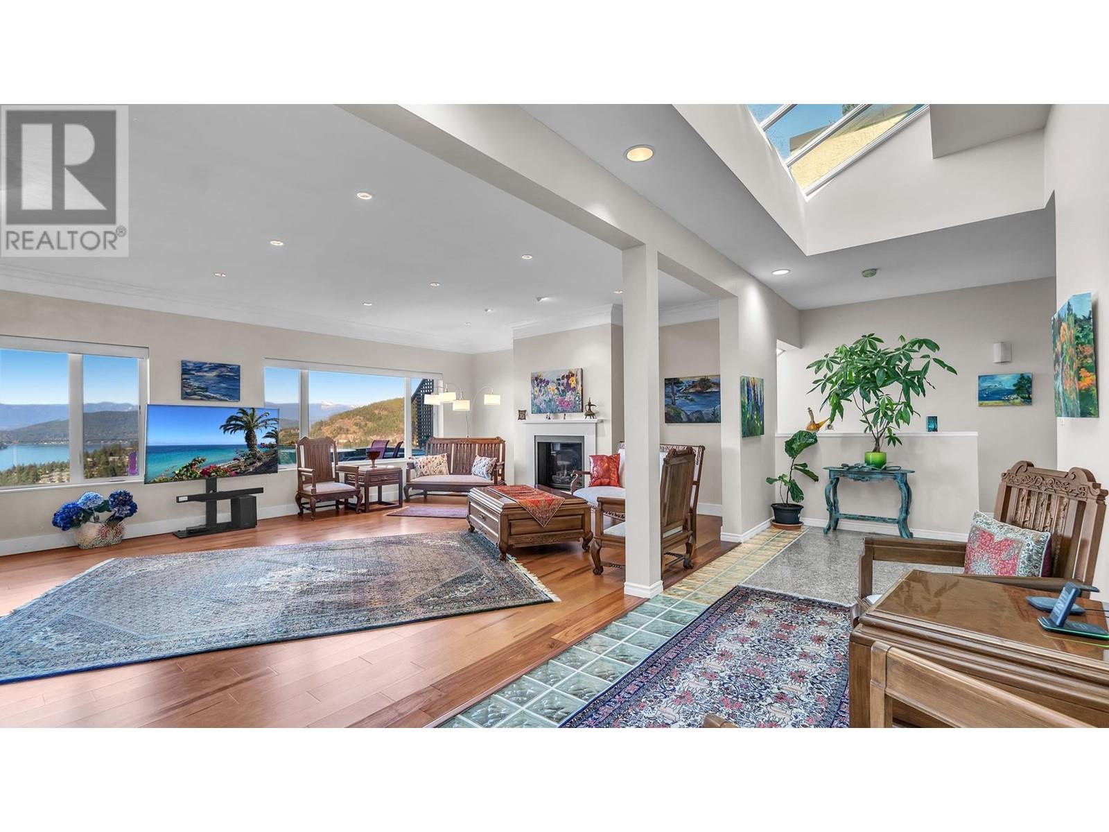5423 Monte Bre Place, West Vancouver, British Columbia  V7W 3A8 - Photo 7 - R2857803