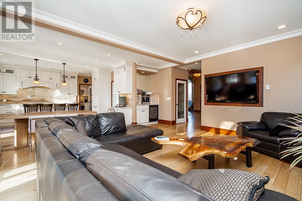 7250 Frances Street, Burnaby, British Columbia  V5A 1H1 - Photo 6 - R2857831