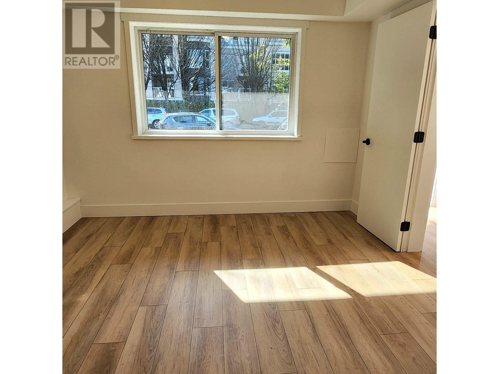 23o E 18th Avenue, Vancouver, British Columbia  V5V 1E5 - Photo 4 - R2857698