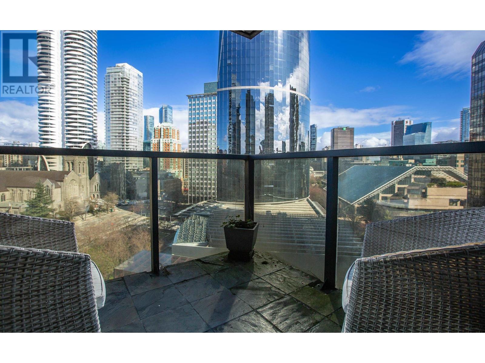 1107 1050 Burrard Street, Vancouver, British Columbia  V6Z 2S3 - Photo 3 - R2857680