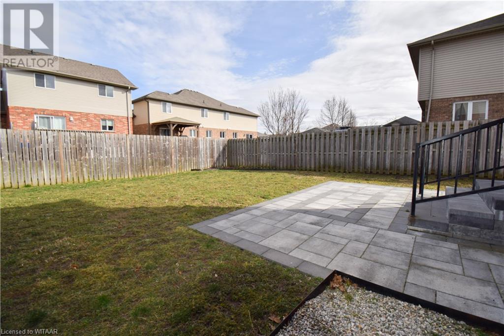 517 Hummingbird Crescent, Woodstock, Ontario  N4T 1V9 - Photo 32 - 40540138