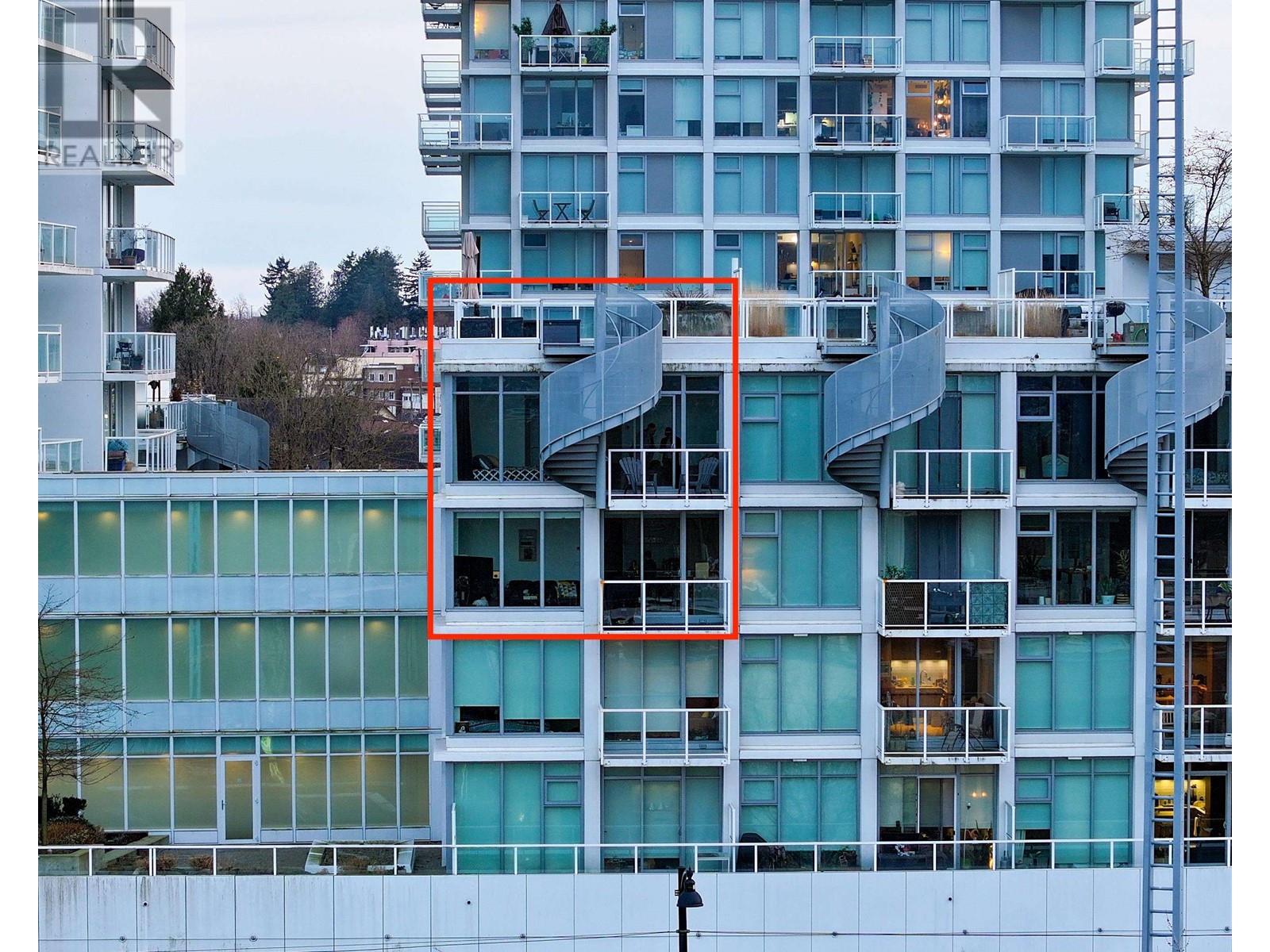 608 2220 Kingsway, Vancouver, British Columbia  V5N 0G4 - Photo 1 - R2857571