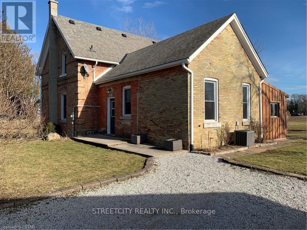 3677 Montrose St, Southwest Middlesex, Ontario  N0L 1M0 - Photo 40 - X8133190