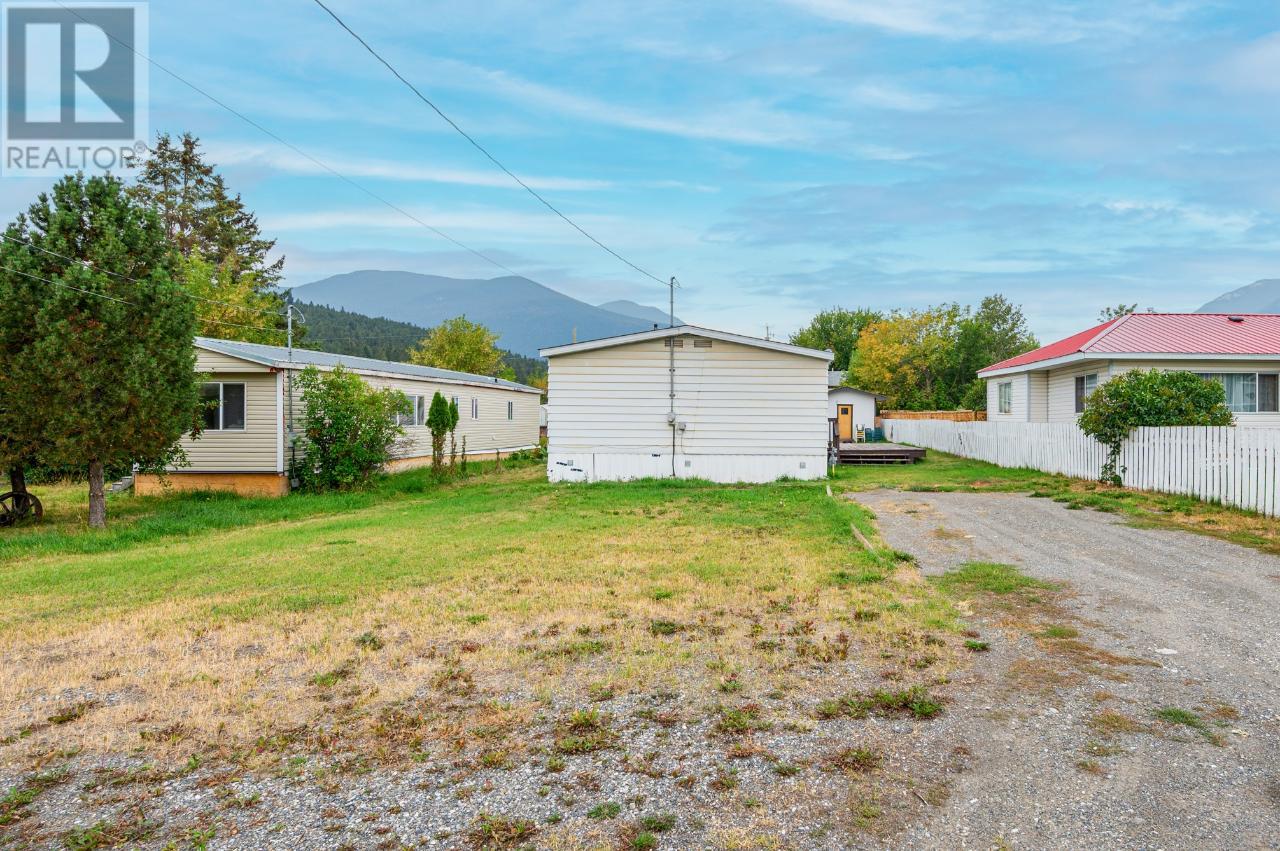 209 Foster Ave, Clinton, British Columbia   - Photo 22 - 177128