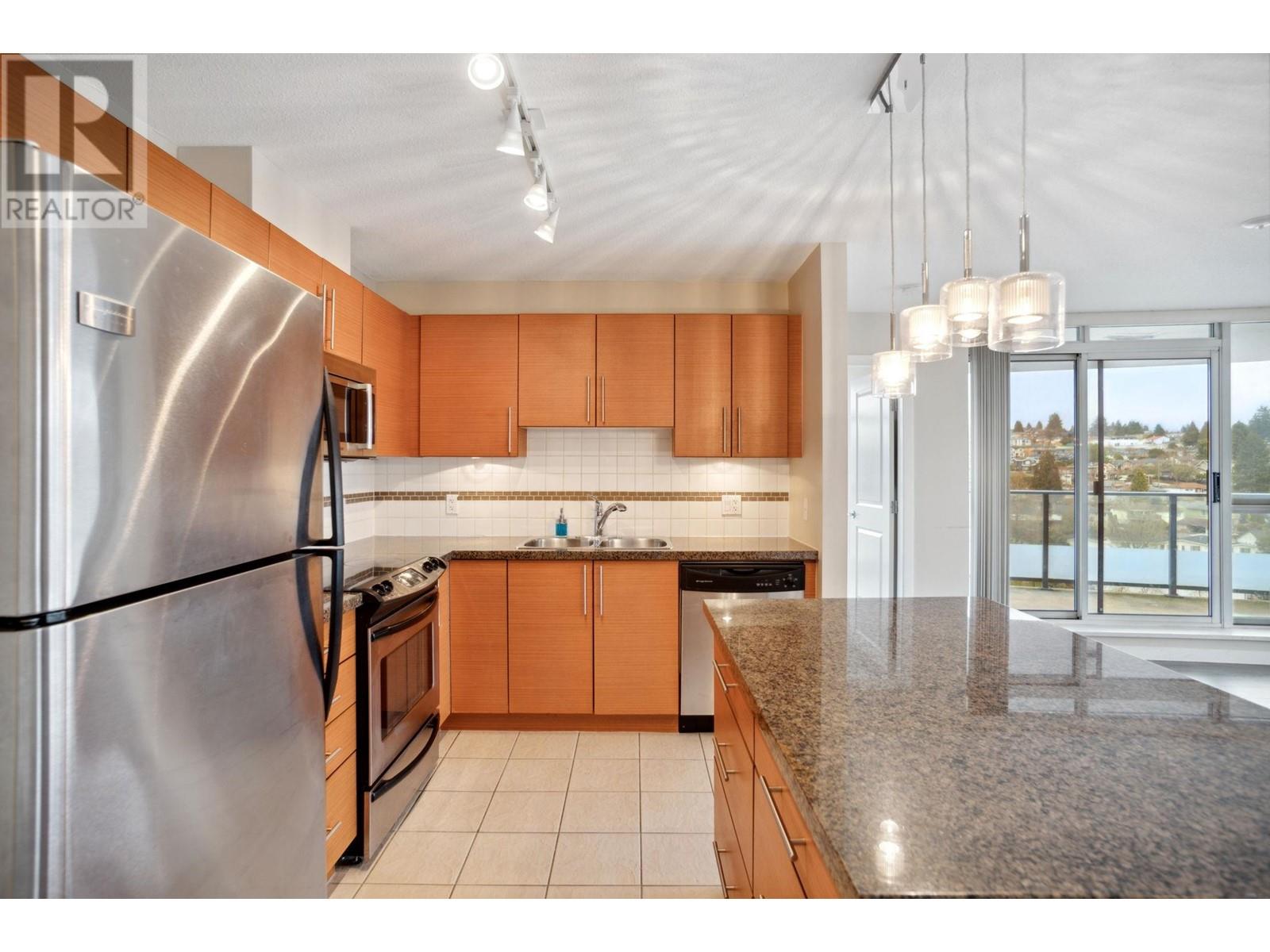 1102 2225 Holdom Avenue, Burnaby, British Columbia  V5B 0A1 - Photo 4 - R2857861