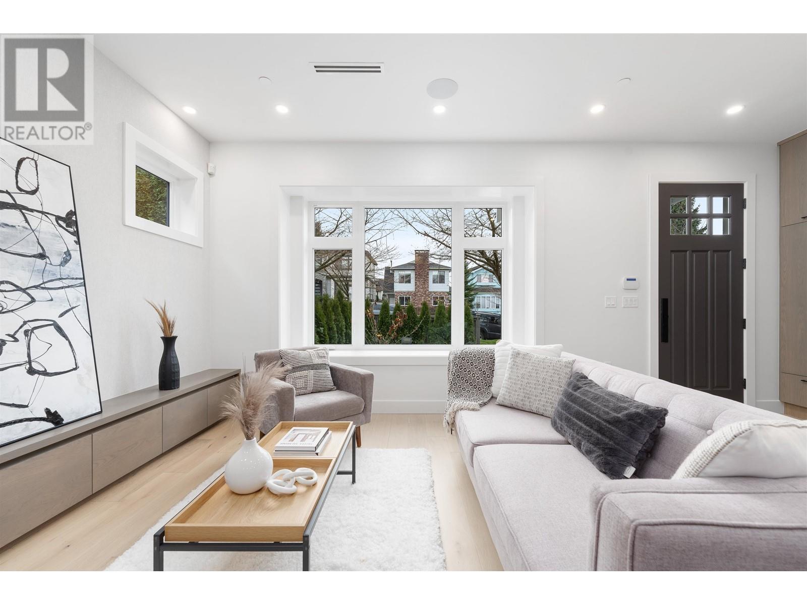 2555 E 7th Avenue, Vancouver, British Columbia  V5M 1T3 - Photo 10 - R2857866