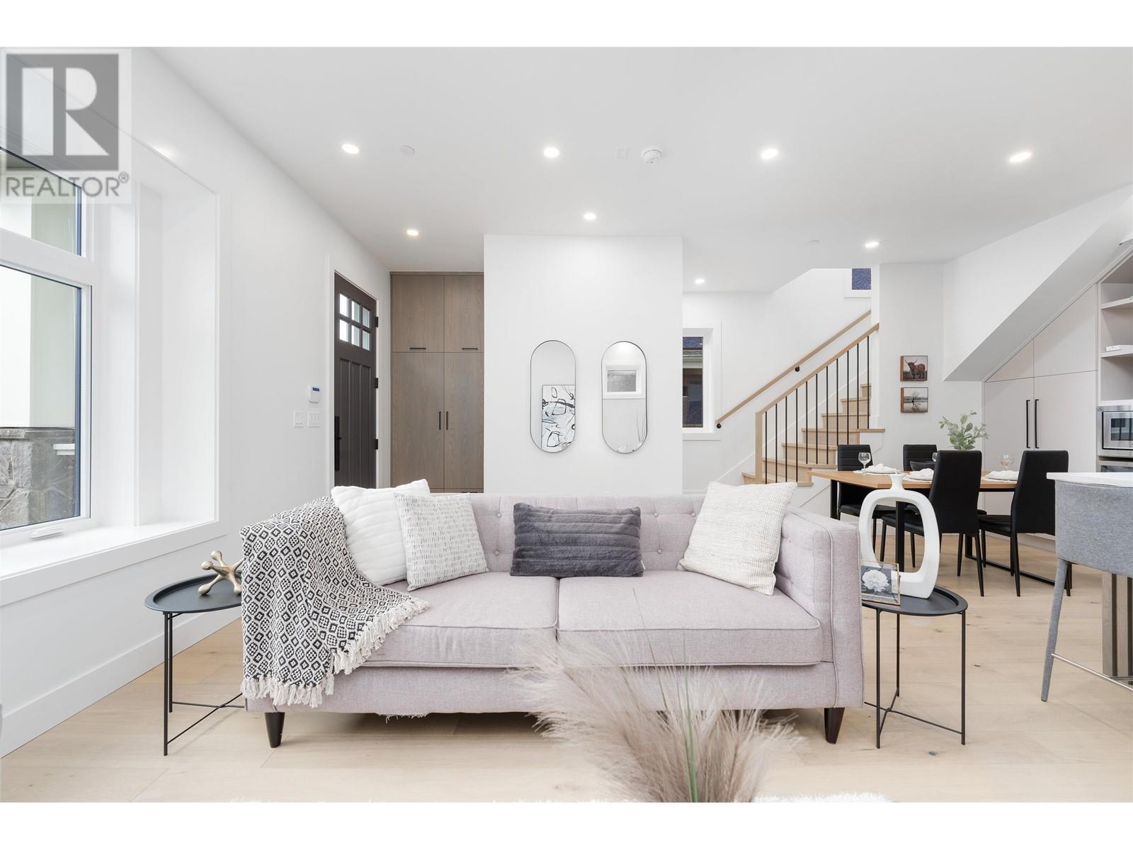2555 E 7th Avenue, Vancouver, British Columbia  V5M 1T3 - Photo 11 - R2857866