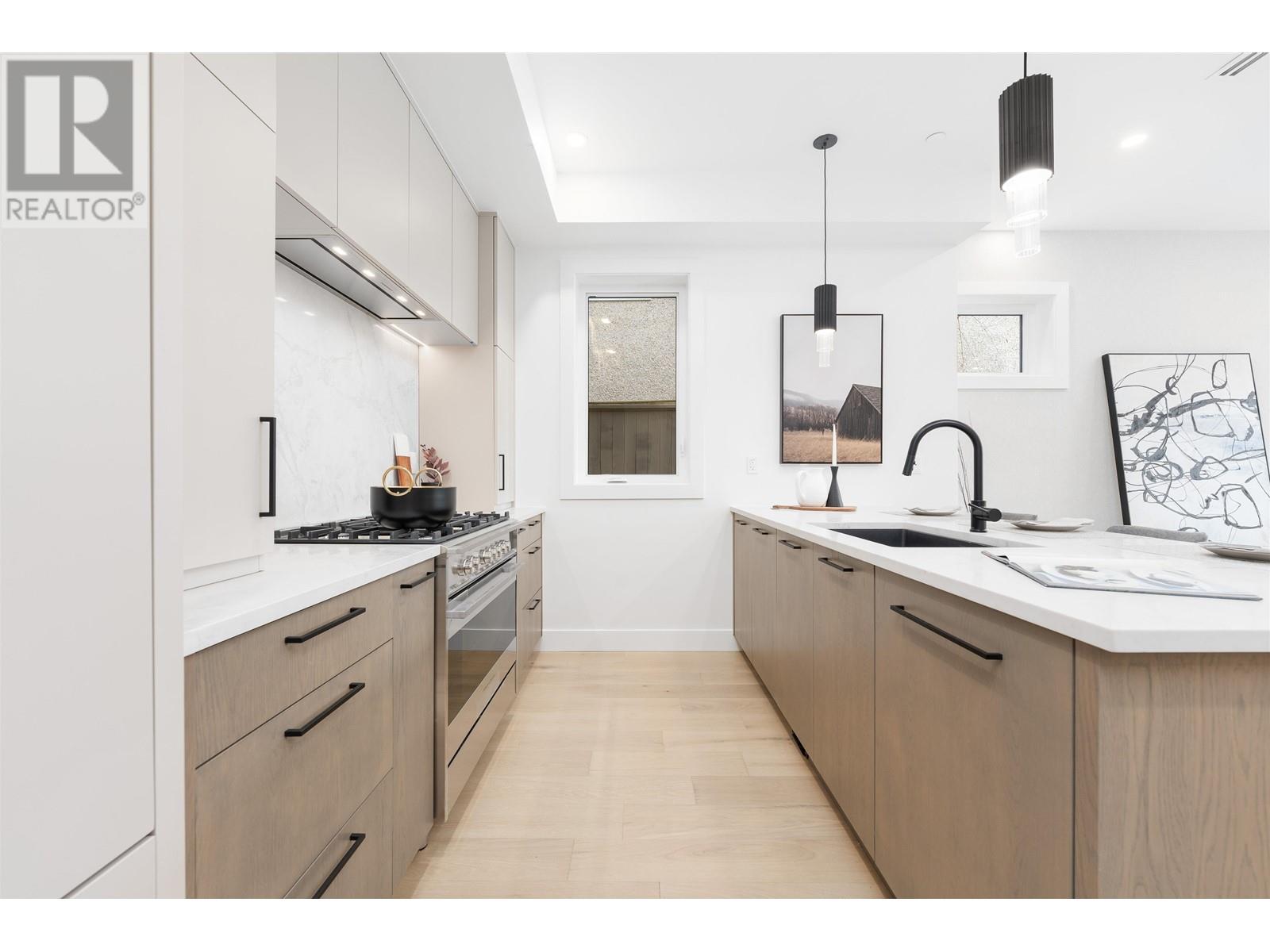 2555 E 7th Avenue, Vancouver, British Columbia  V5M 1T3 - Photo 15 - R2857866