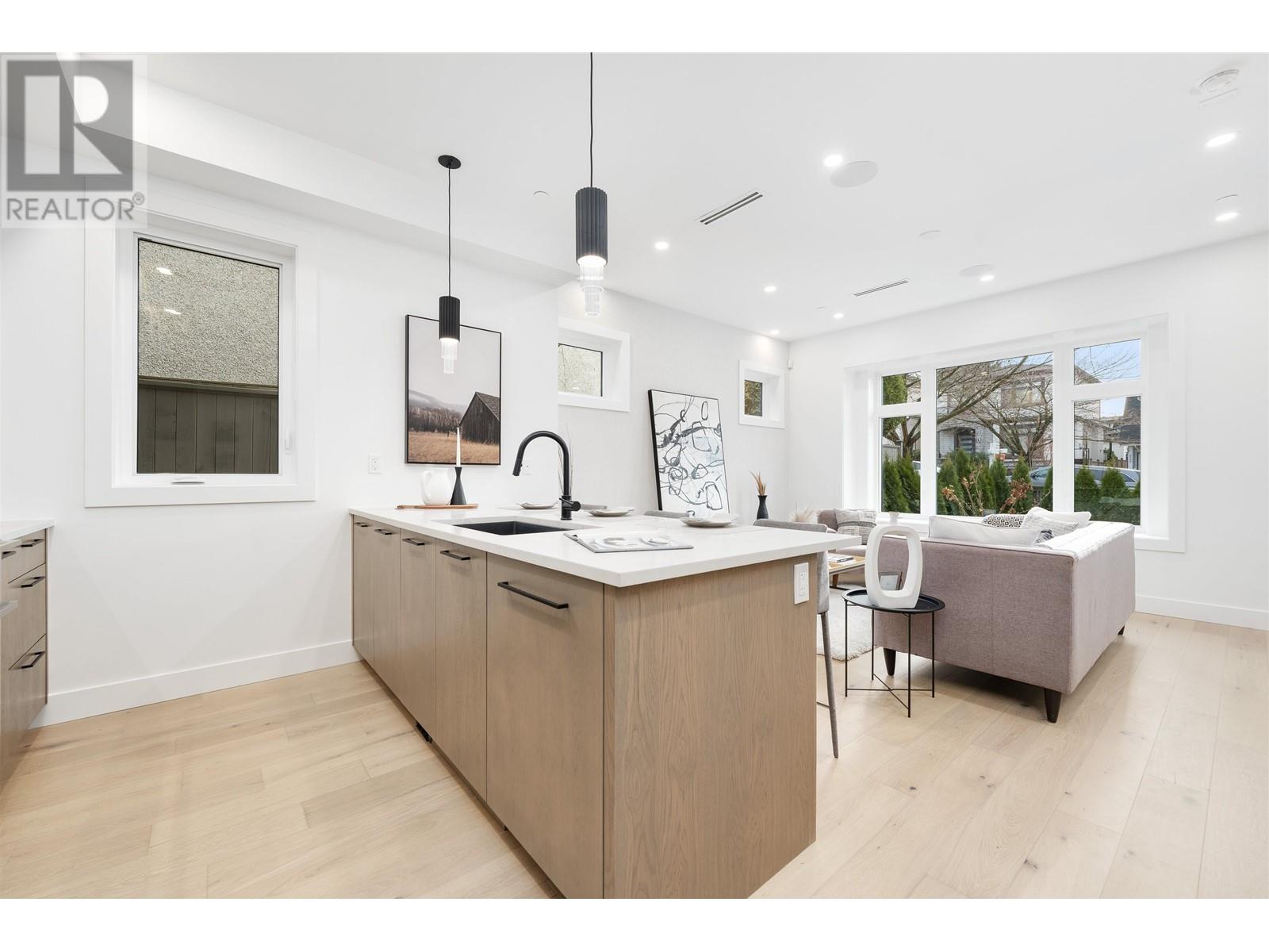 2555 E 7th Avenue, Vancouver, British Columbia  V5M 1T3 - Photo 16 - R2857866