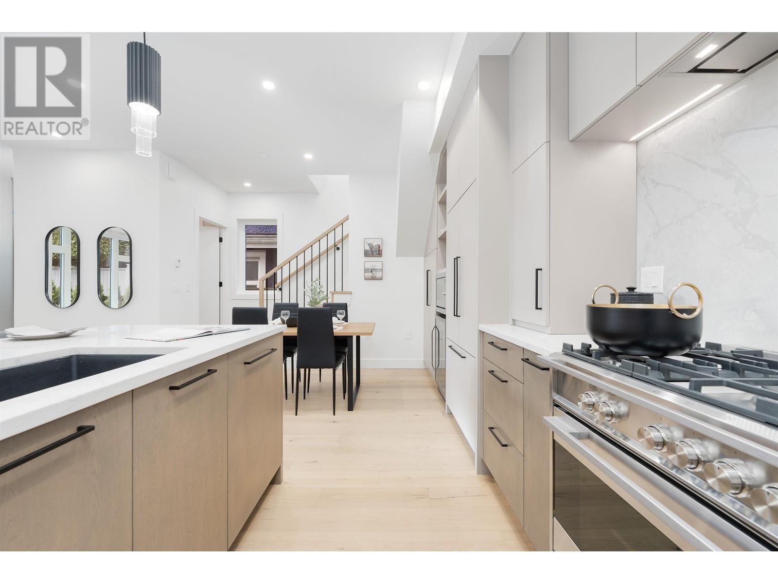 2555 E 7th Avenue, Vancouver, British Columbia  V5M 1T3 - Photo 17 - R2857866