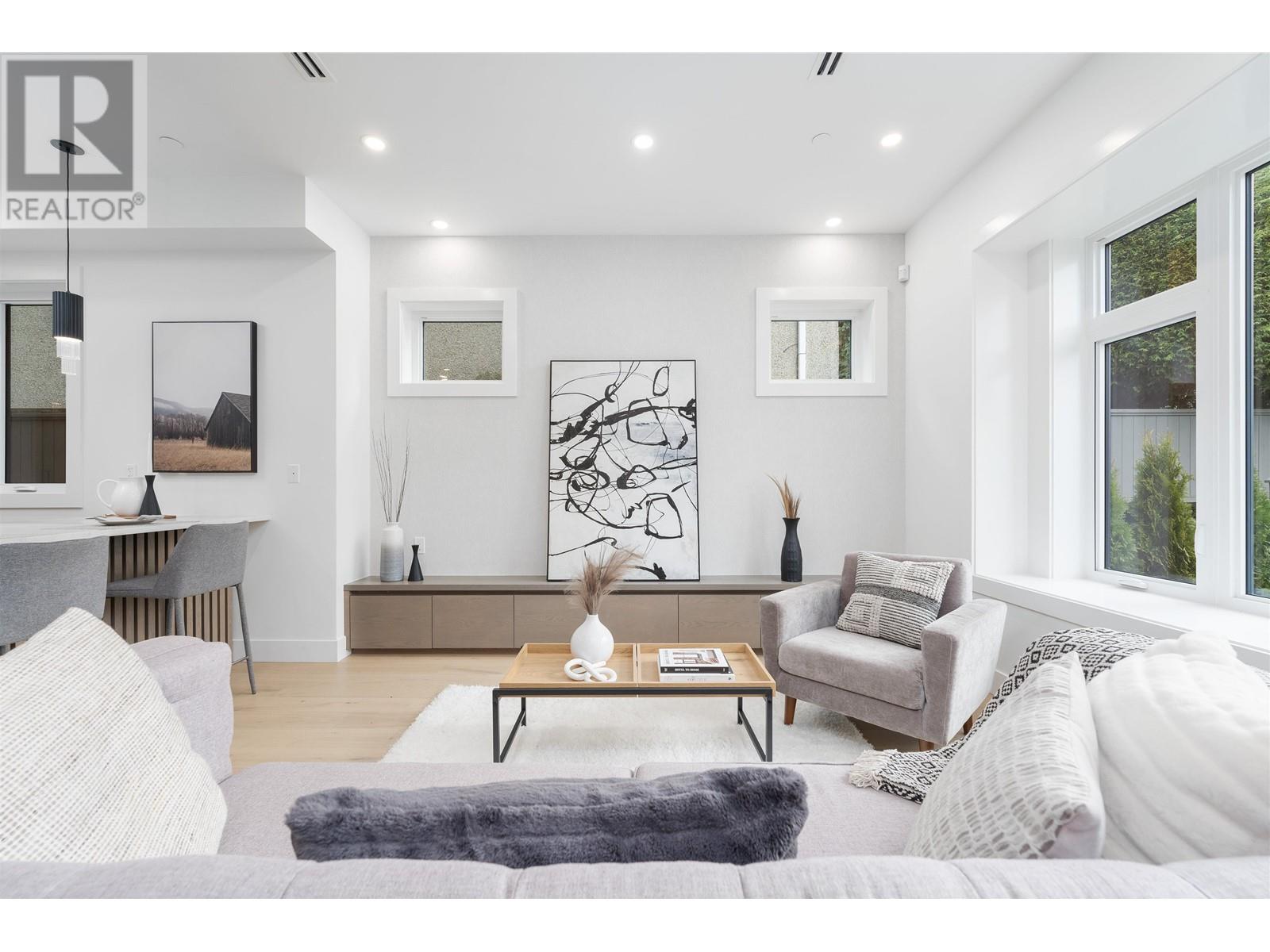2555 E 7th Avenue, Vancouver, British Columbia  V5M 1T3 - Photo 7 - R2857866
