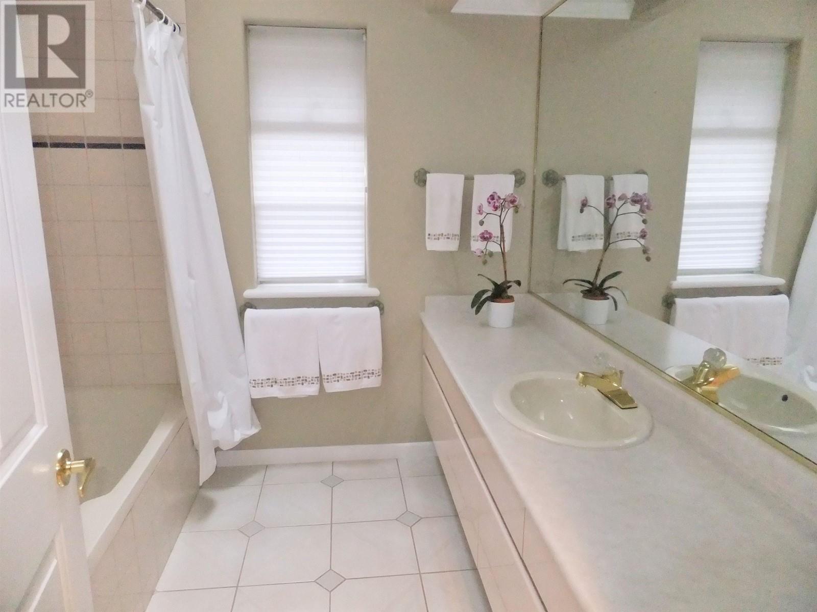 4726 Stahaken Court, Tsawwassen, British Columbia  V4M 4B9 - Photo 21 - R2857917