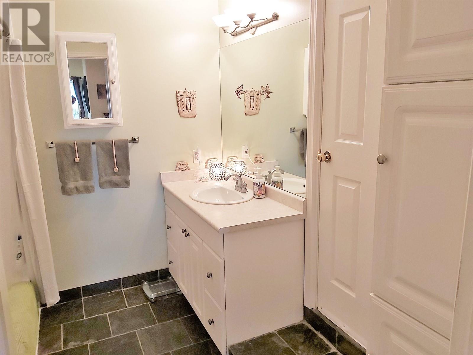 4726 Stahaken Court, Tsawwassen, British Columbia  V4M 4B9 - Photo 34 - R2857917
