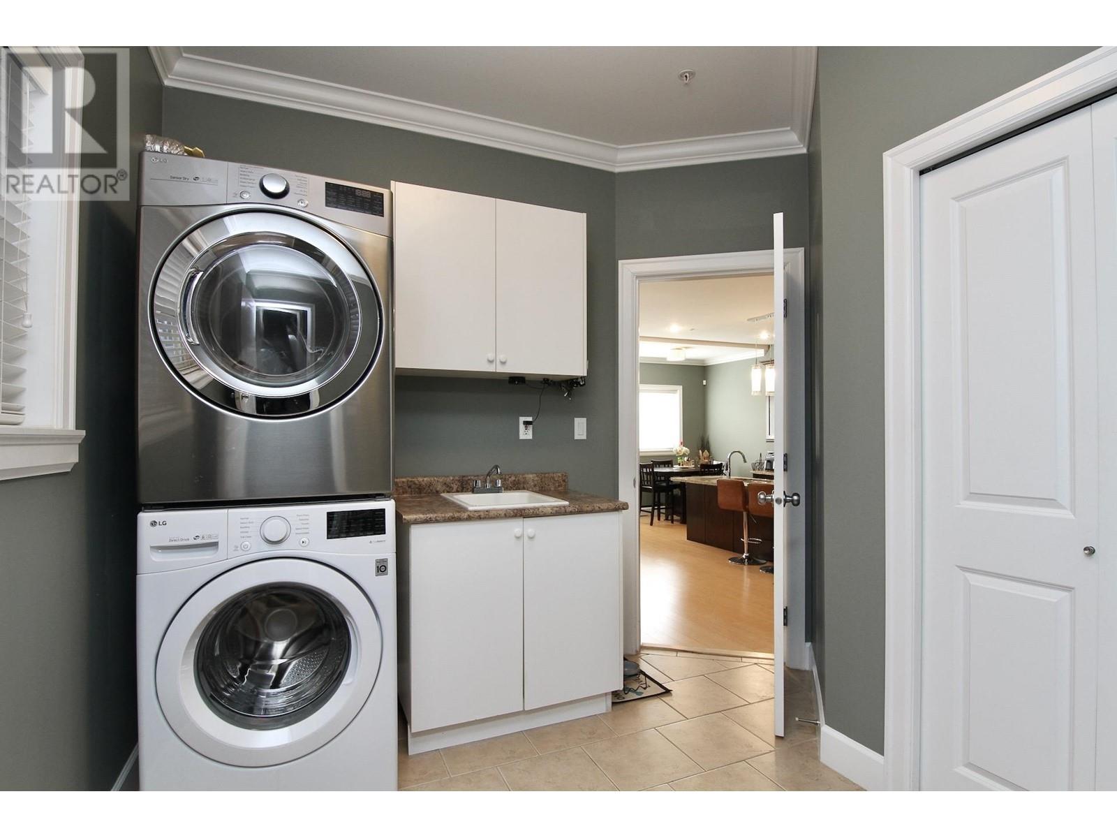 24222 104 Avenue, Maple Ridge, British Columbia  V2W 0E4 - Photo 26 - R2857958