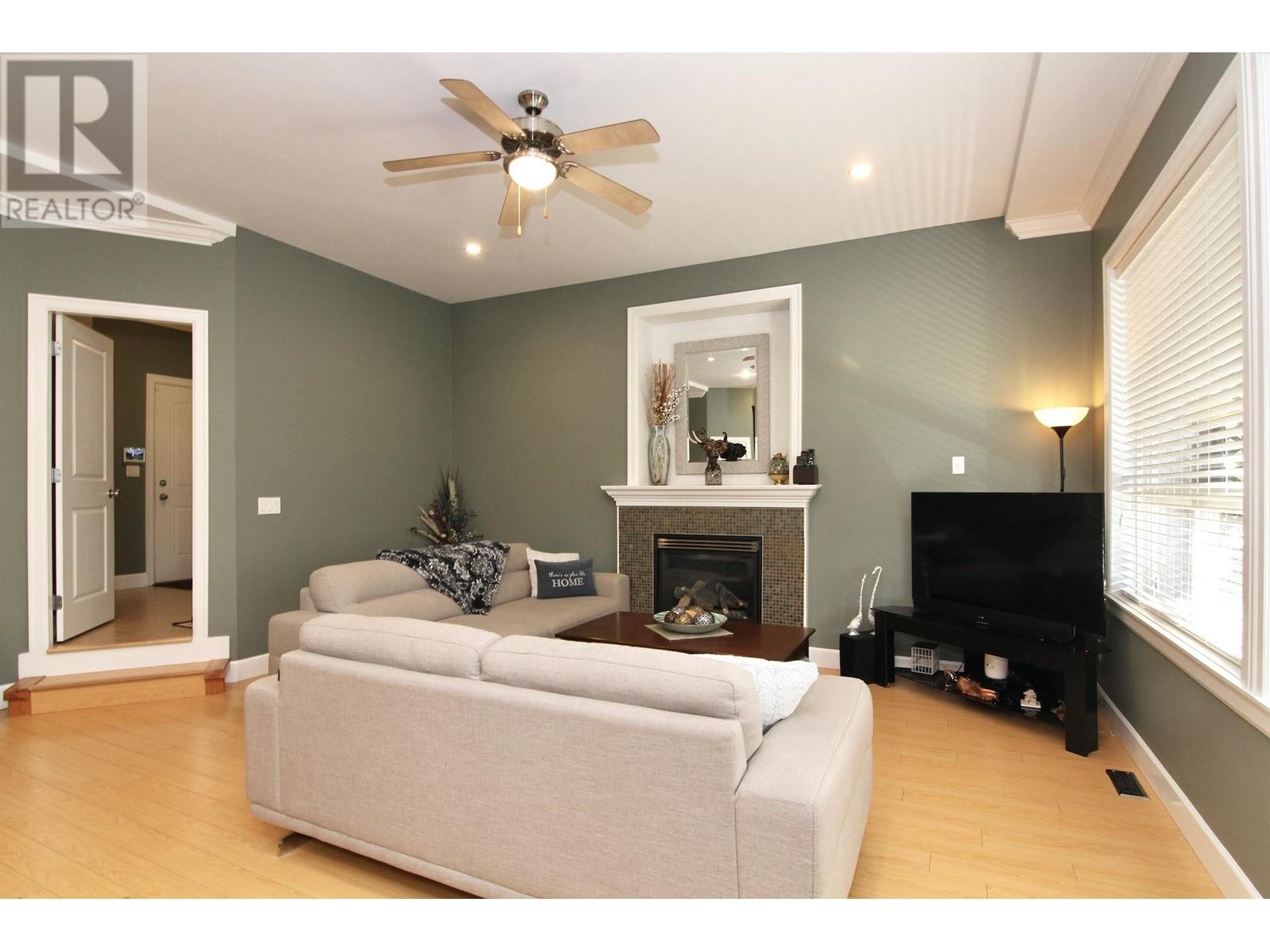 24222 104 Avenue, Maple Ridge, British Columbia  V2W 0E4 - Photo 5 - R2857958