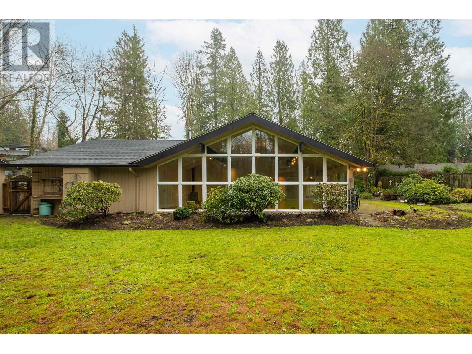24000 Fern Crescent, Maple Ridge, British Columbia  V4R 2R7 - Photo 35 - R2857982