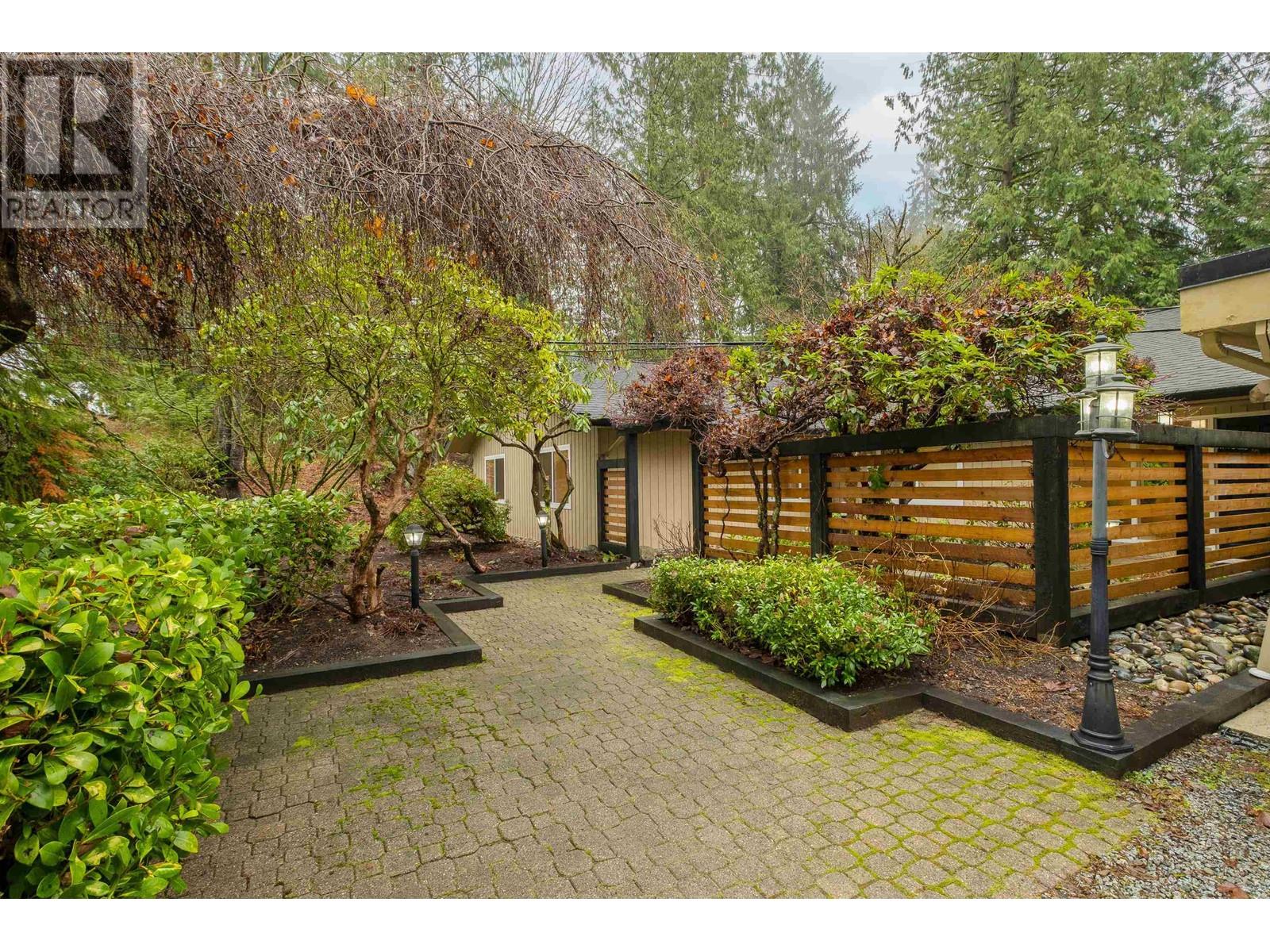24000 Fern Crescent, Maple Ridge, British Columbia  V4R 2R7 - Photo 39 - R2857982