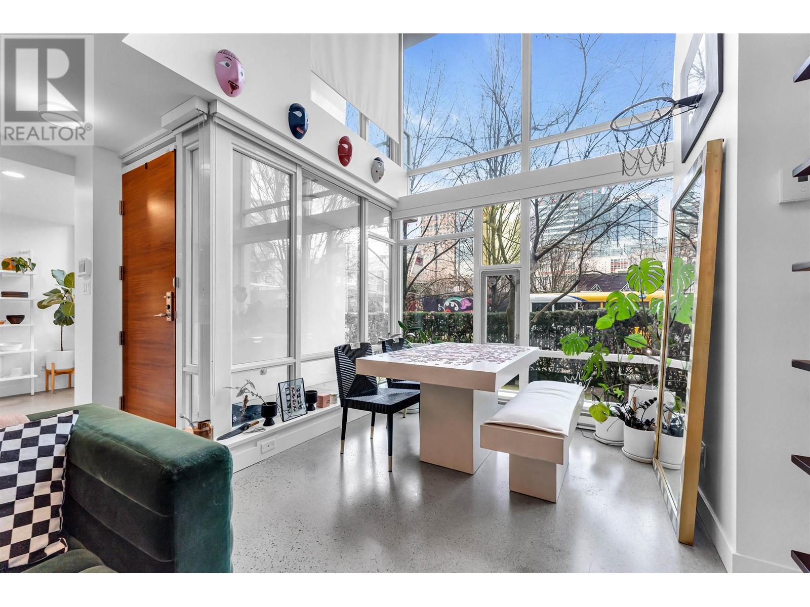 110 161 W Georgia Street, Vancouver, British Columbia  V6B 0K9 - Photo 3 - R2857908