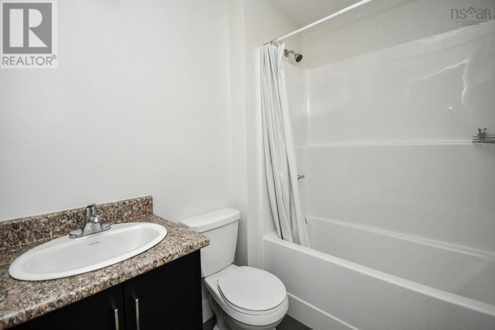 68 Tuscany Run, Timberlea, Nova Scotia  B3T 0L3 - Photo 34 - 202404353