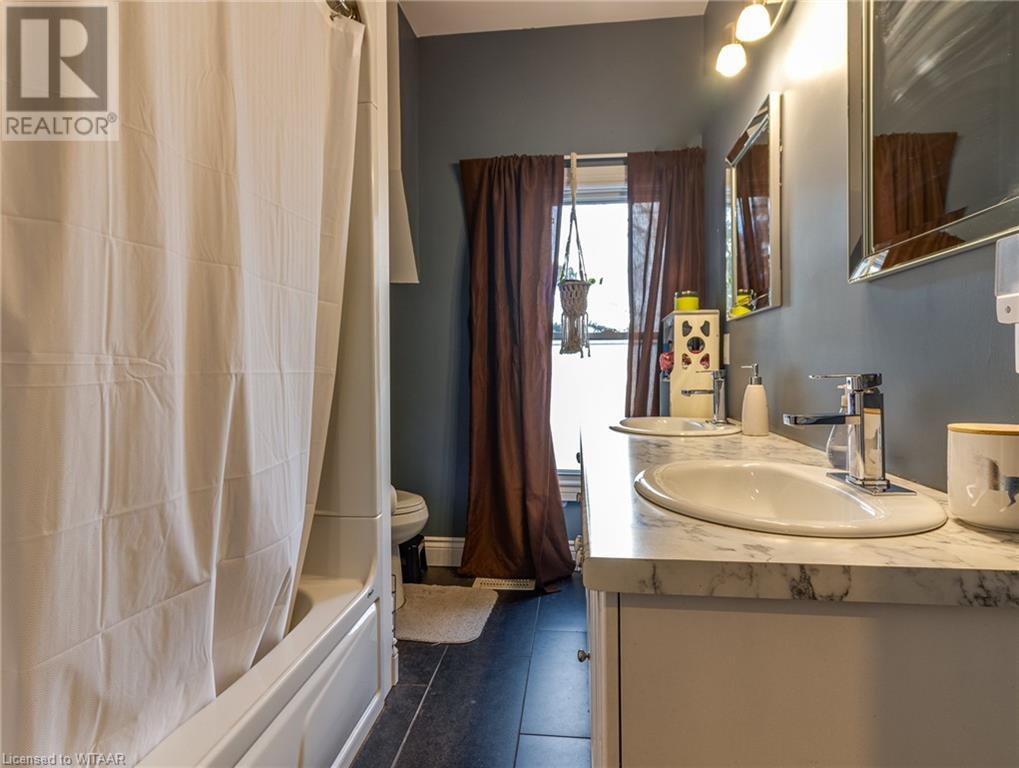554 Hatch Street, Woodstock, Ontario  N4S 1N6 - Photo 32 - 40552272