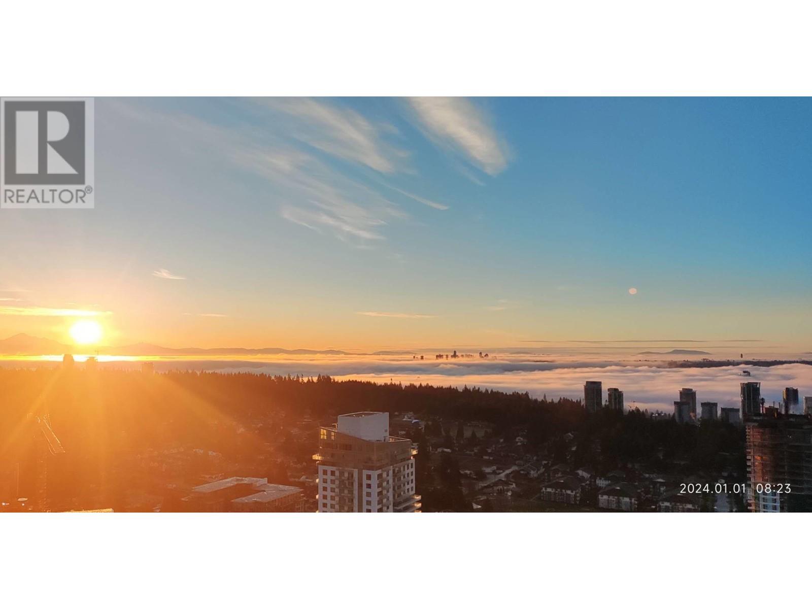 3707 567 Clarke Road, Coquitlam, British Columbia  V3J 0K7 - Photo 2 - R2858033