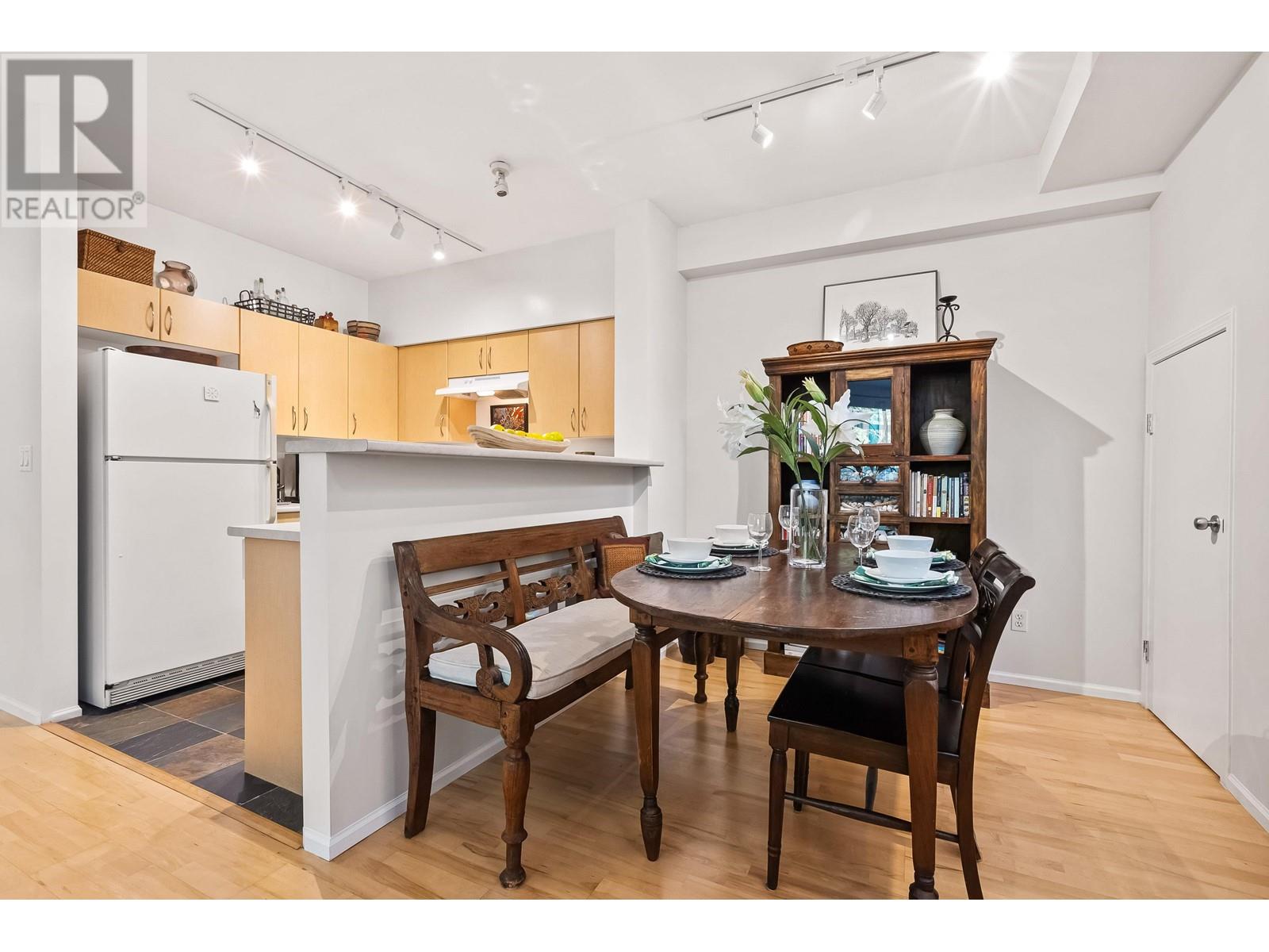 59 15 Forest Park Way, Port Moody, British Columbia  V3H 5G7 - Photo 6 - R2858037