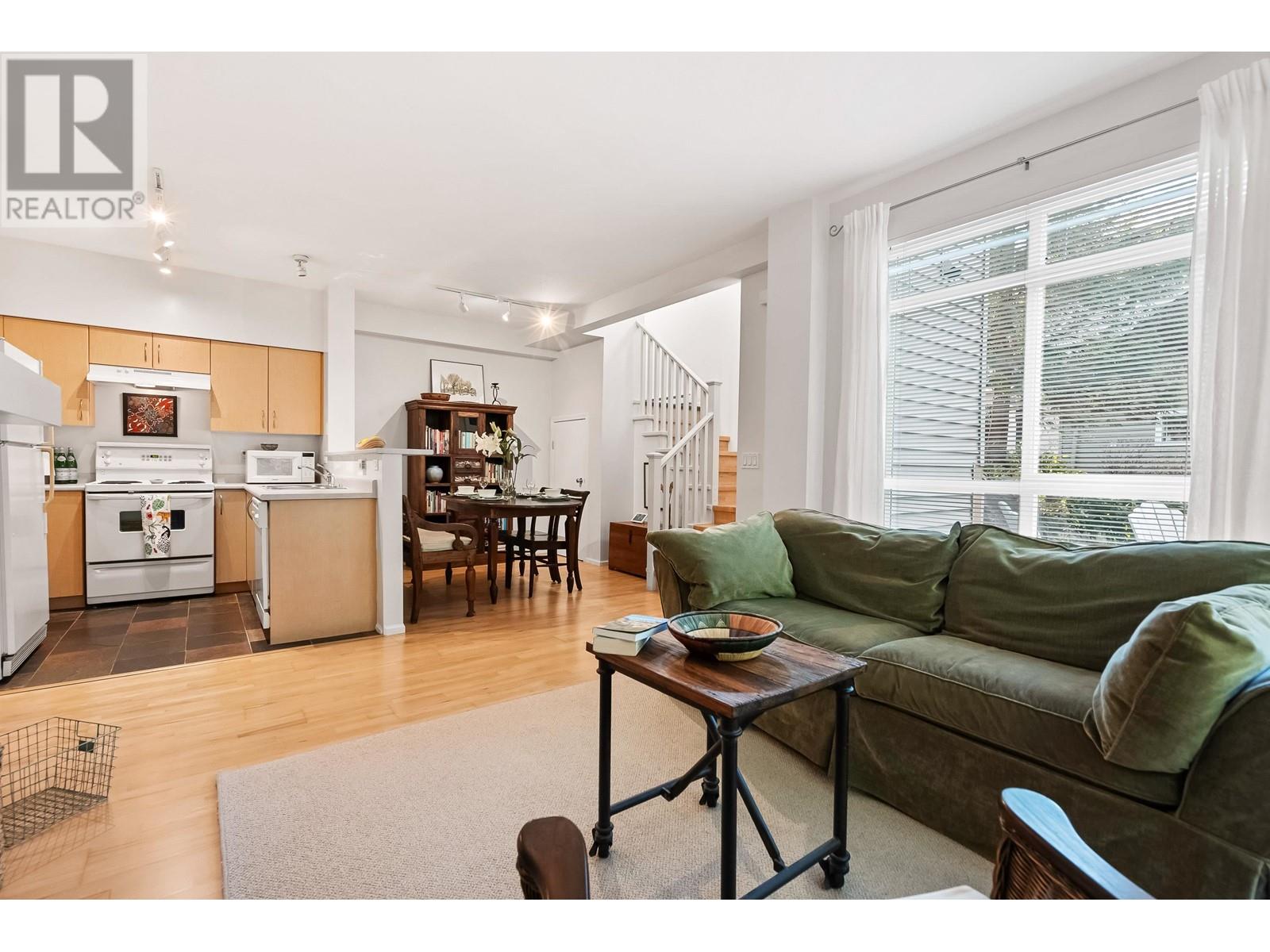 59 15 Forest Park Way, Port Moody, British Columbia  V3H 5G7 - Photo 8 - R2858037