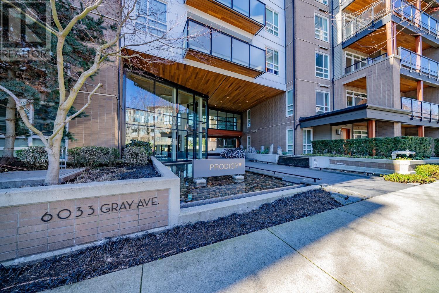 306 3462 ROSS DRIVE, vancouver, British Columbia