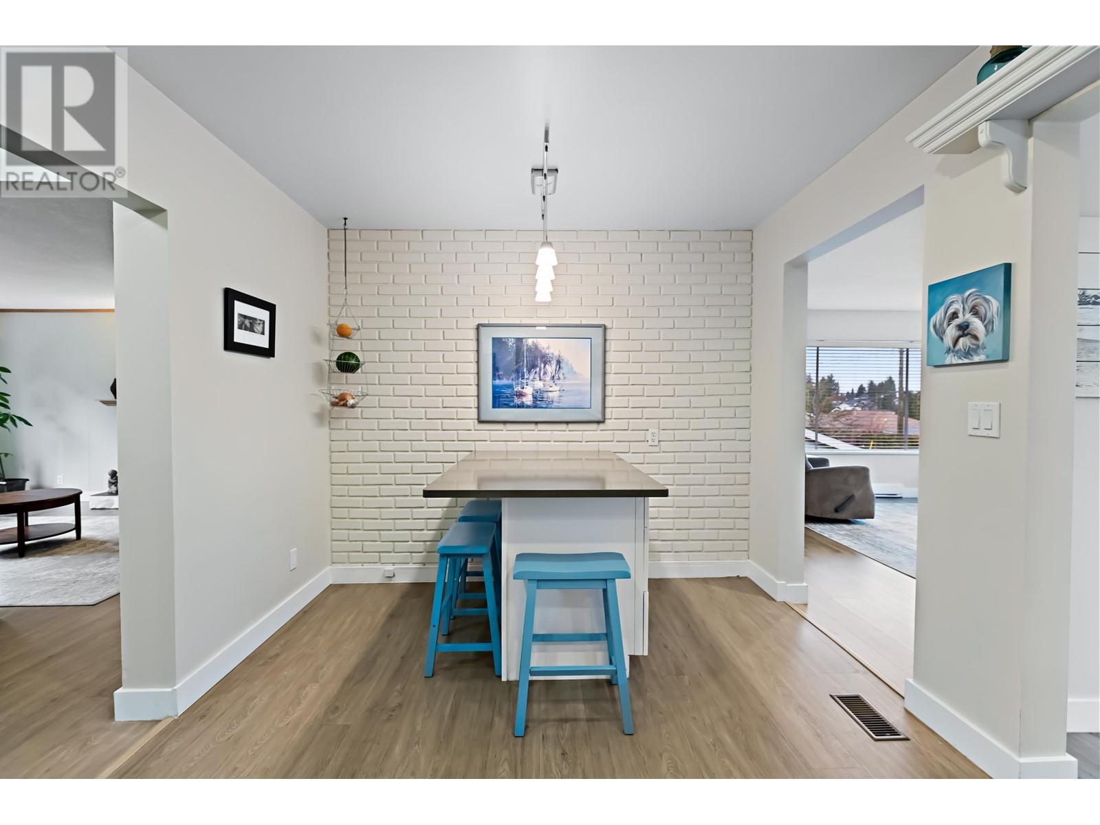 996 Weldon Court, Port Moody, British Columbia  V3H 1H4 - Photo 10 - R2858003