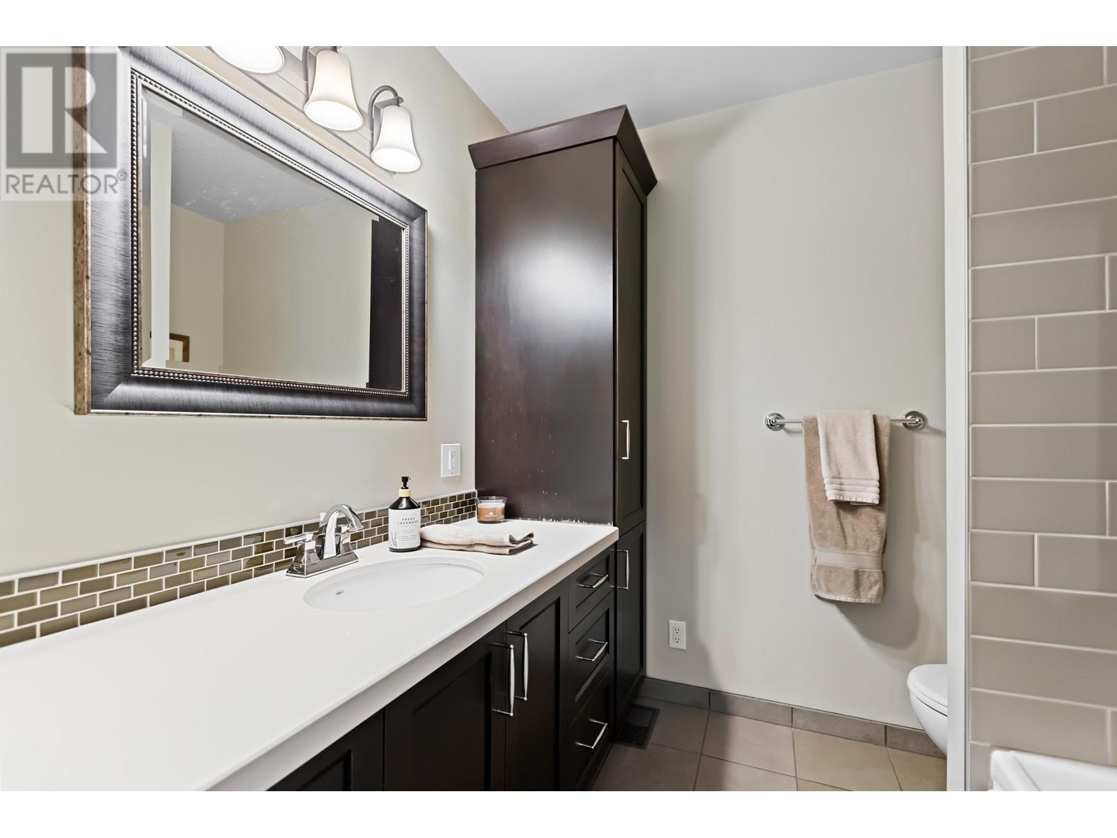 996 Weldon Court, Port Moody, British Columbia  V3H 1H4 - Photo 22 - R2858003