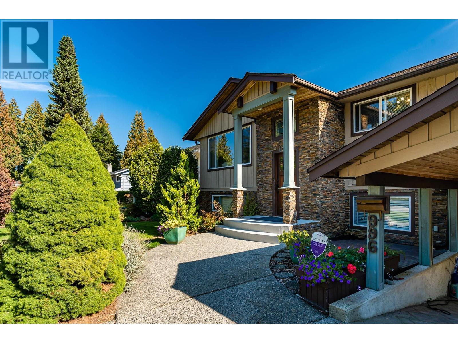 996 Weldon Court, Port Moody, British Columbia  V3H 1H4 - Photo 3 - R2858003