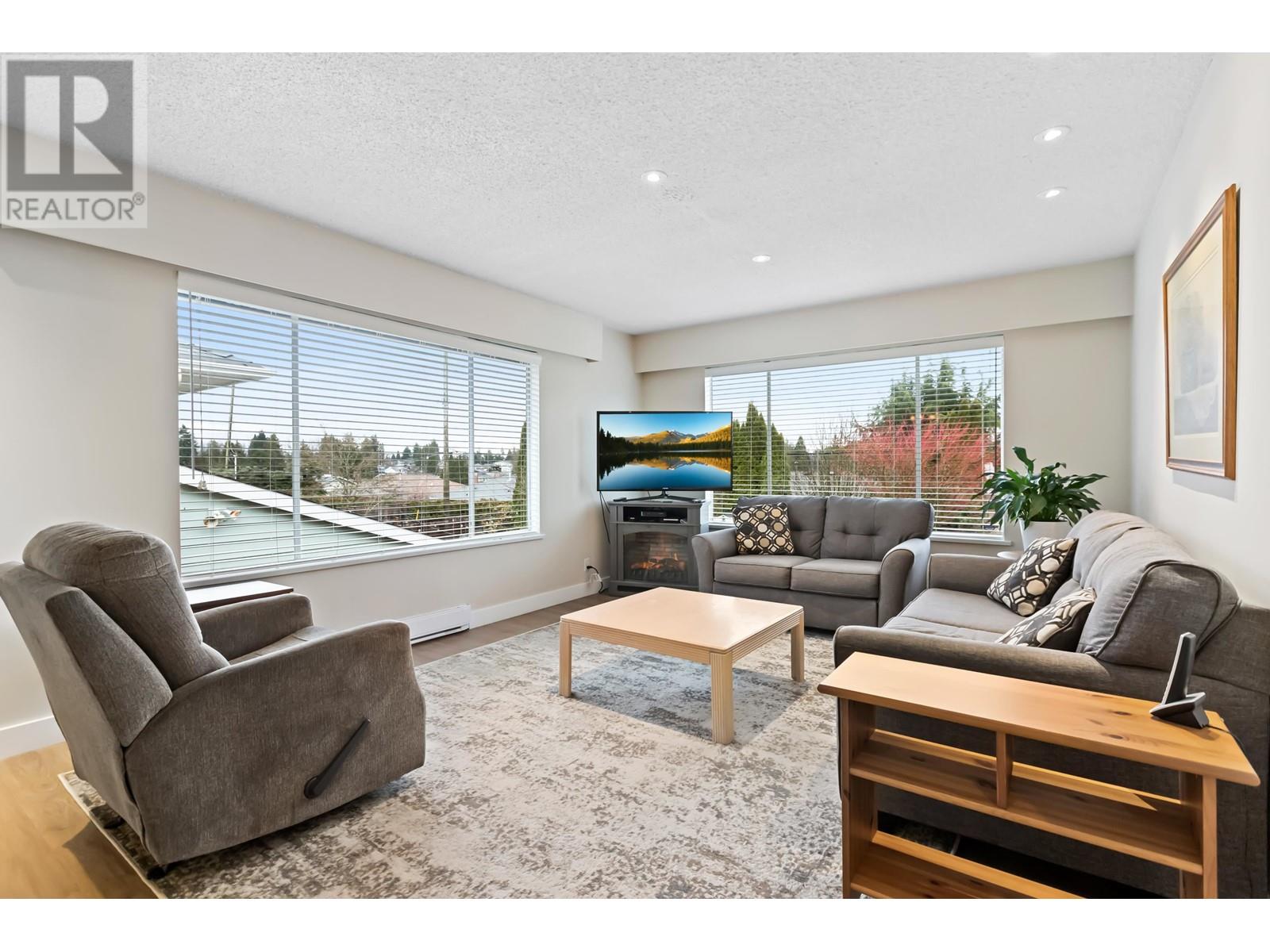 996 Weldon Court, Port Moody, British Columbia  V3H 1H4 - Photo 8 - R2858003